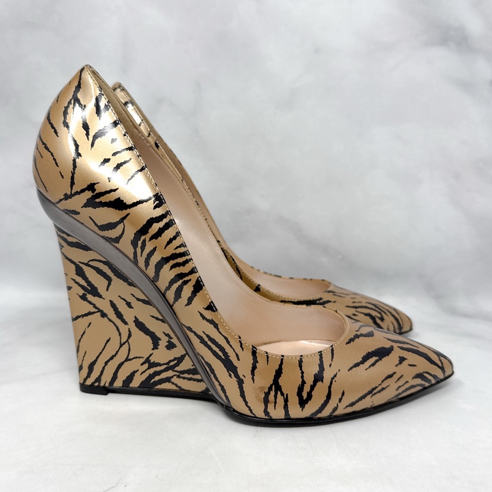 NEW Casadei Vintage Y2K Tiger Patent Leather Pointed Toe Wedge Heel Pumps Retro